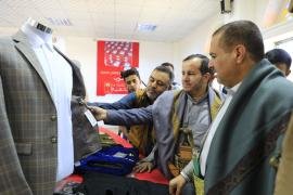 وزير الصناعة يدشن نشاط الاتحاد التعاوني لصناعة الملبوسات والمنسوجات 