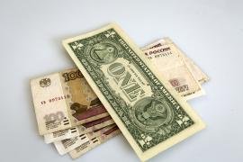 الروبل الروسي يواصل ارتفاعه مقابل الدولار واليورو