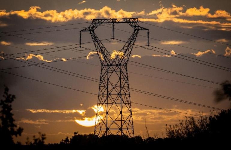 مصر تتفاوض مع 3 كيانات عالمية لتبادل الكهرباء مع الشبكة الأوروبية