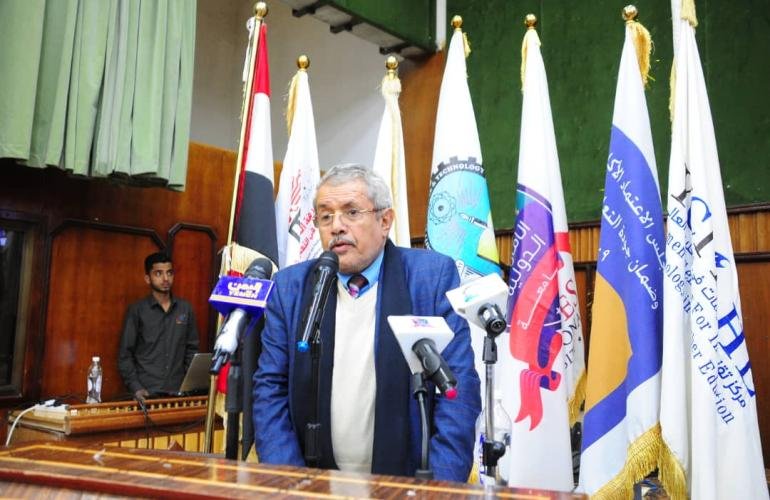 وزير التعليم العالي : جامعة العلوم والتكنولوجيا مهيأة للتحول إلى جامعة رقمية