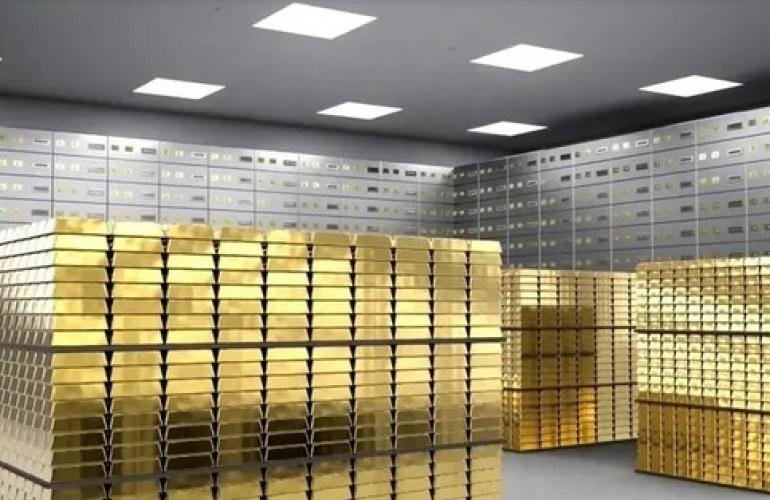 مشتريات قياسية لبنوك مركزية قد ترفع أسعار الذهب لـ4000 دولار في 2023