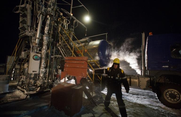 تكلفة الشحن البحري تشتعل والسبب "اسطول الظل" الروسي لنقل النفط.. فكم عدد هذا الأسطول؟!