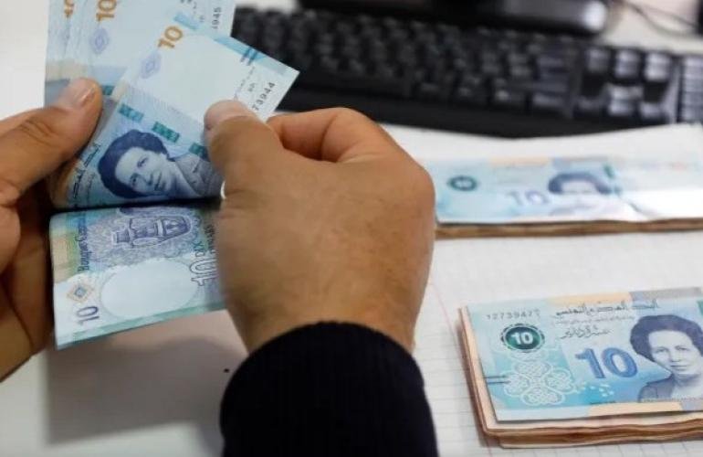 موازنة تونس 2025.. زيادة الضرائب والدين المحلي وسط أزمة مالية