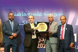 اختتام فعاليات المؤتمر الطلابي العلمي الأول في عدن برعاية كريمة من بنك الكريمي للتمويل الأصغر الإسلامي