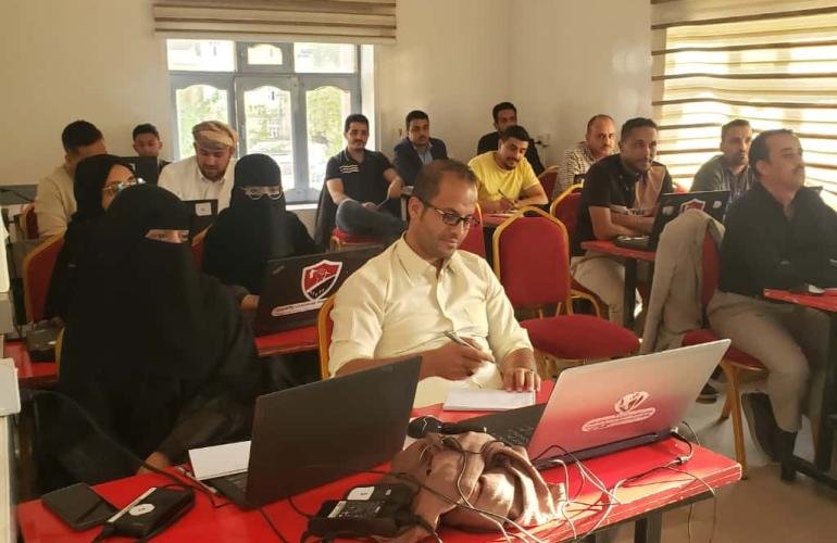 صندوق تنمية المهارات يختتم تدريب 20 كادرا من بنك اليمن والكويت بالتعاون مع مركز صناع القادة.