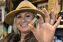 ارتفاع أسعار المعدن النفيس القياسي يقود كاليفورنيا الى التنقيب عن الذهب من جديد