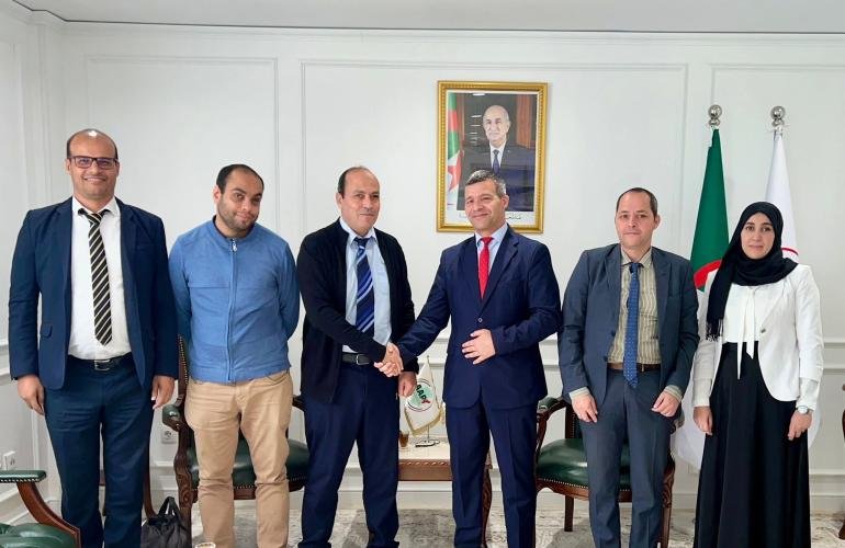 تعاون أكاديمي لدعم القرار الاقتصادي الجزائري