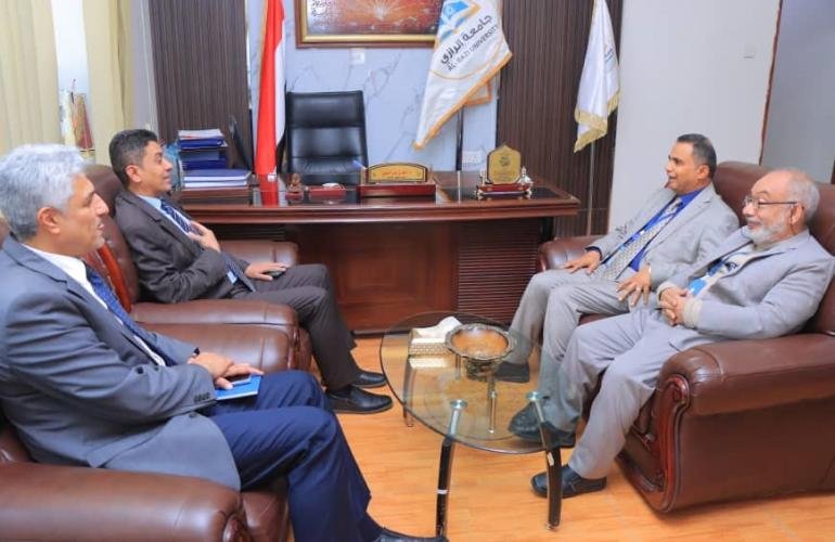 رئيس هيئة الاستثمار يزور جامعة الرازي ويطلع على اعمال التشييد والبناء للمشروعين الاستثماريين للجامعة والمستشفى التعليمي