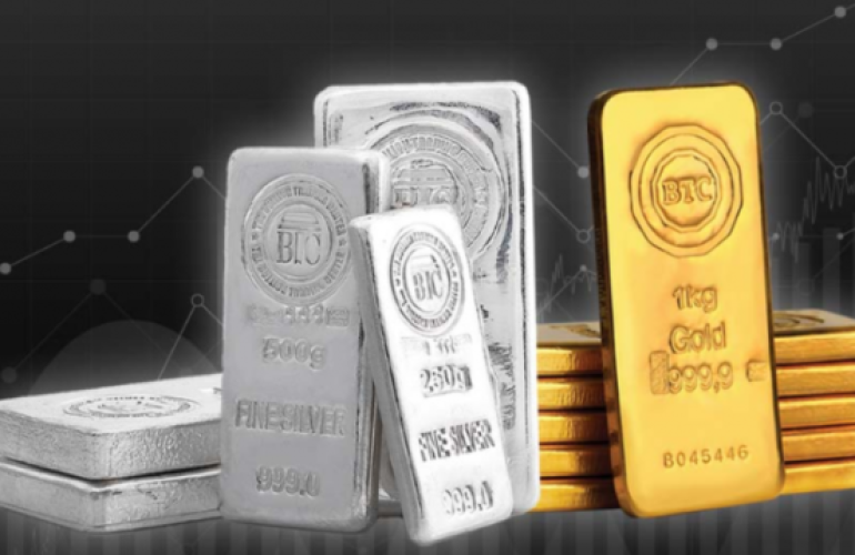 الذهب والفضة يتراجعان عن ذروة قياسية