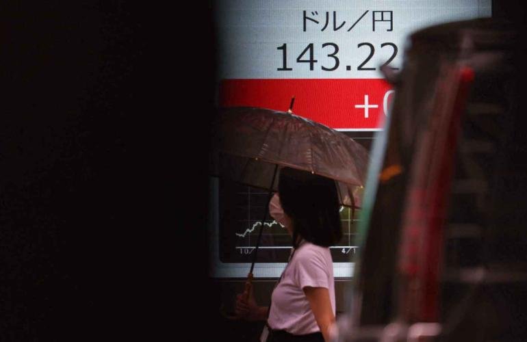 استقواء الين ينعش شبهة التدخل.. هل تتحرك طوكيو بعطلة السيولة الضعيفة؟