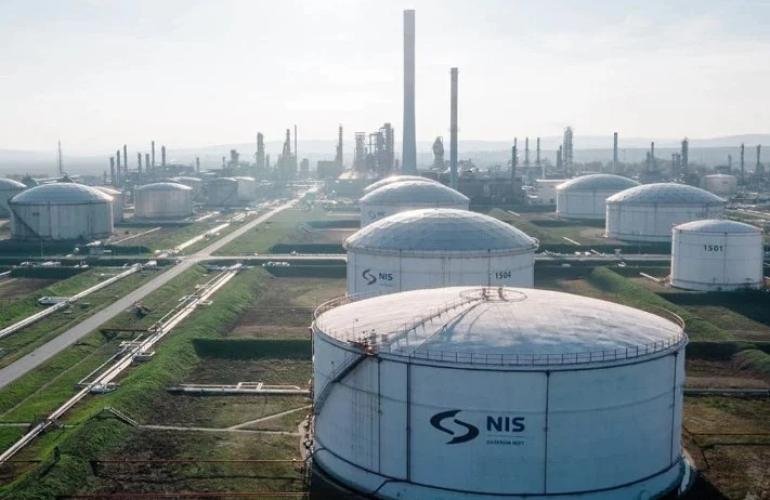 شركة NIS الروسية تستأنف تشغيل مصفاة صربيا بعد إعفاء أمريكي مؤقت من العقوبات