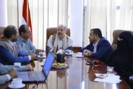 مناقشة مستوى تبسيط الإجراءات وتحسين جودة خدمات وزارة الاقتصاد