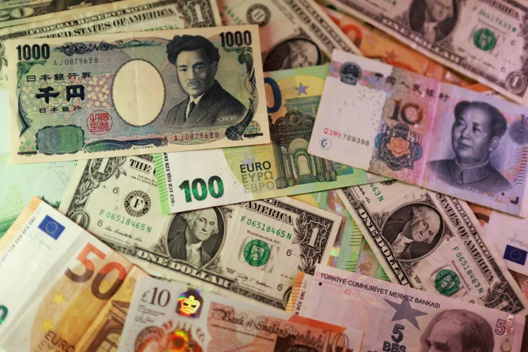 توقعات بضخ مليار دولار نقدًا في العراق لكبح ارتفاع سعر الصرف